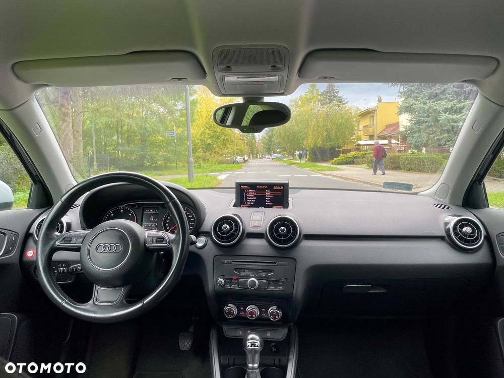 Audi A1 1.6 TDI S tronic Ambition - 8