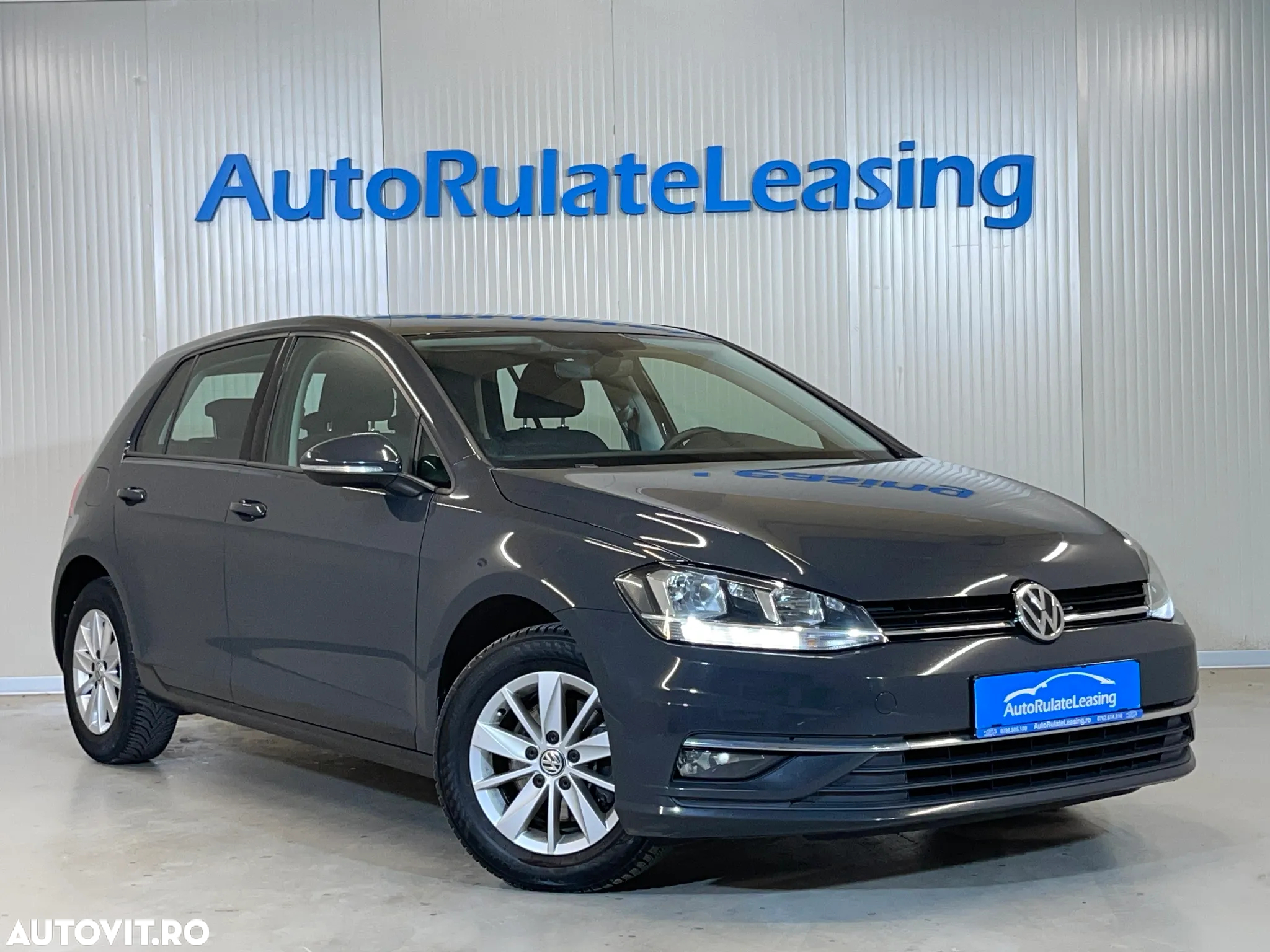 Volkswagen Golf 1.6 TDI Comfortline - 2