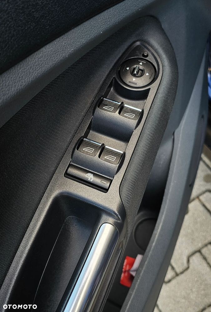 Ford Grand C-MAX 1.6 TDCi Start-Stop-System Titanium - 16