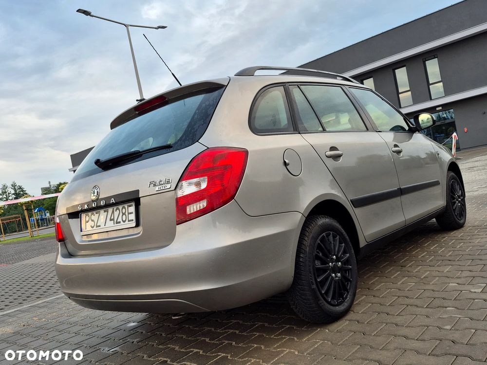Skoda Fabia 1.2 TSI STYLE EDITION - 22