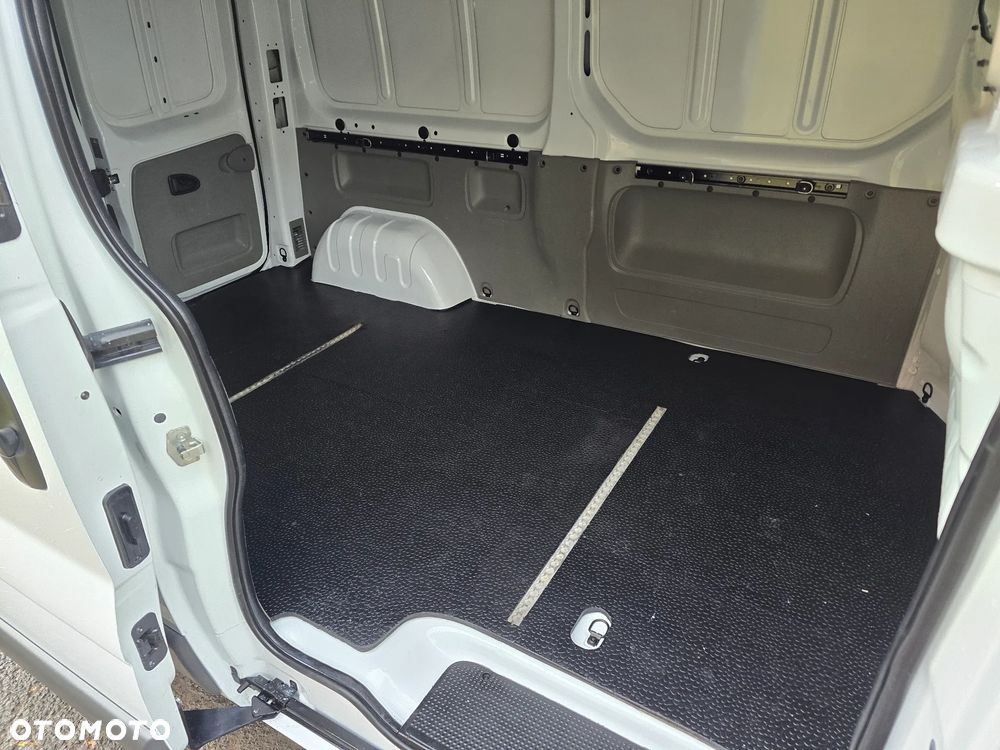 Opel Vivaro - 23