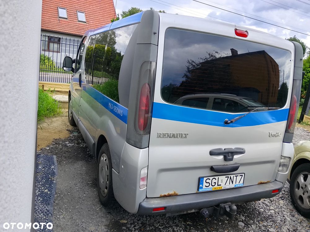 Renault Trafic Passenger - 4