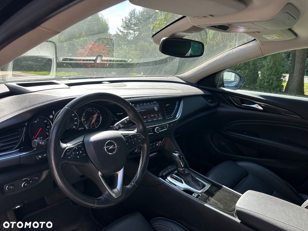Opel Insignia - 24