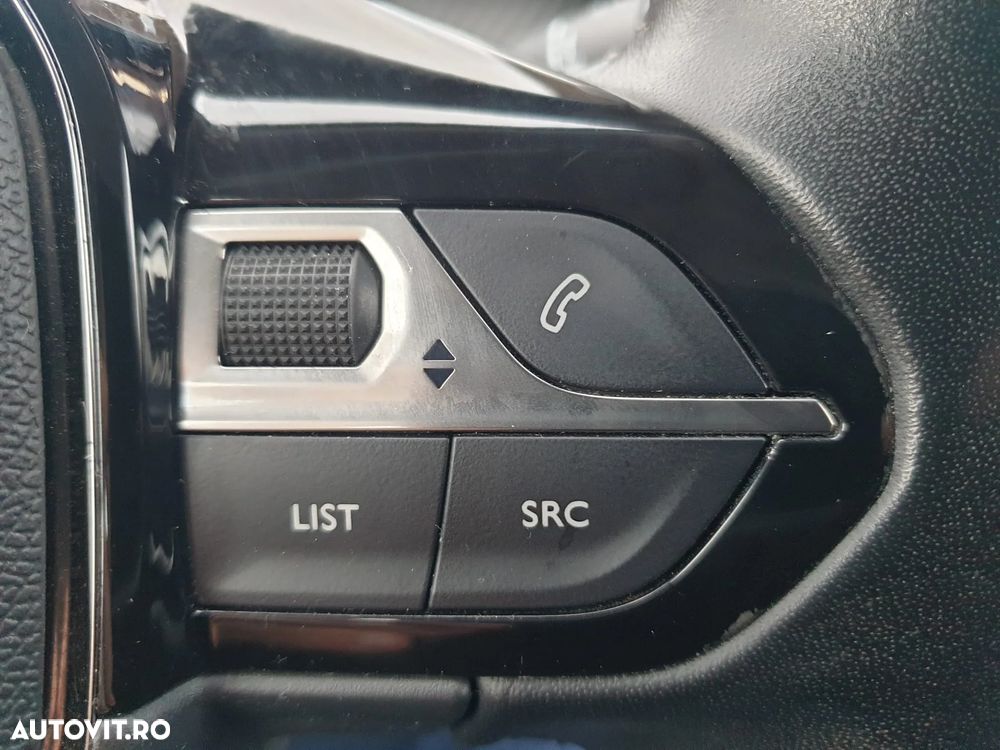 Peugeot 2008 1.5 BlueHDI FAP Active - 32