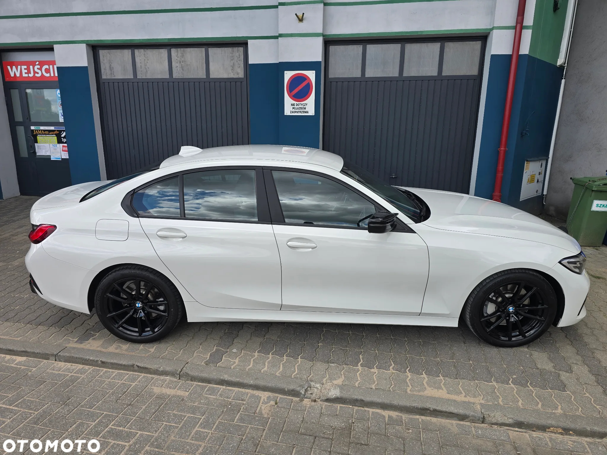 BMW Seria 3 330i Luxury Line - 15