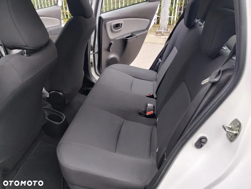 Toyota Yaris - 9