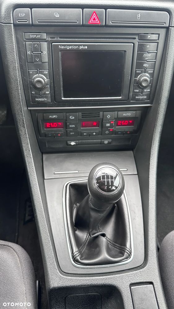 Audi A4 Avant 1.9 TDI Quattro - 24