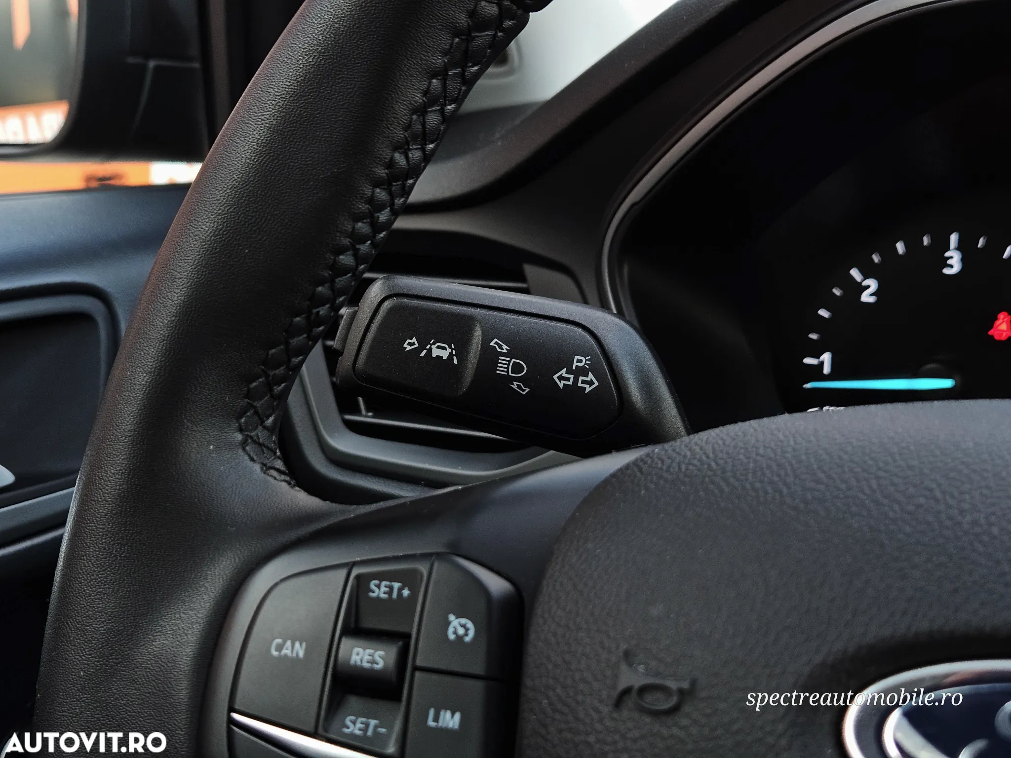 Ford Focus 1.5 EcoBlue Start-Stopp-System Aut. TITANIUM - 20
