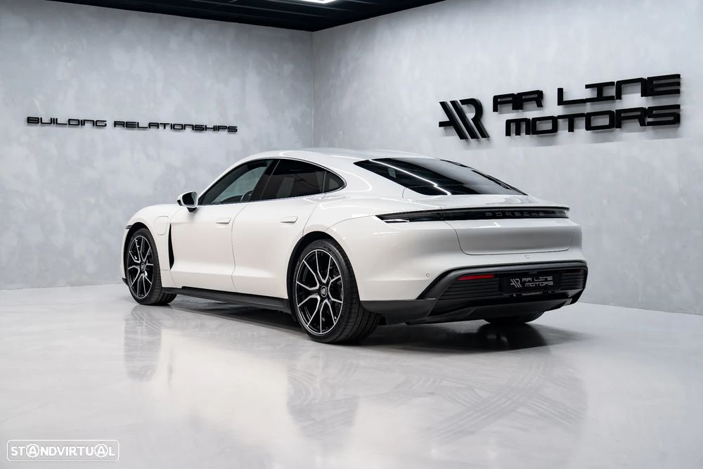 Porsche Taycan Bateria Performance Plus - 10