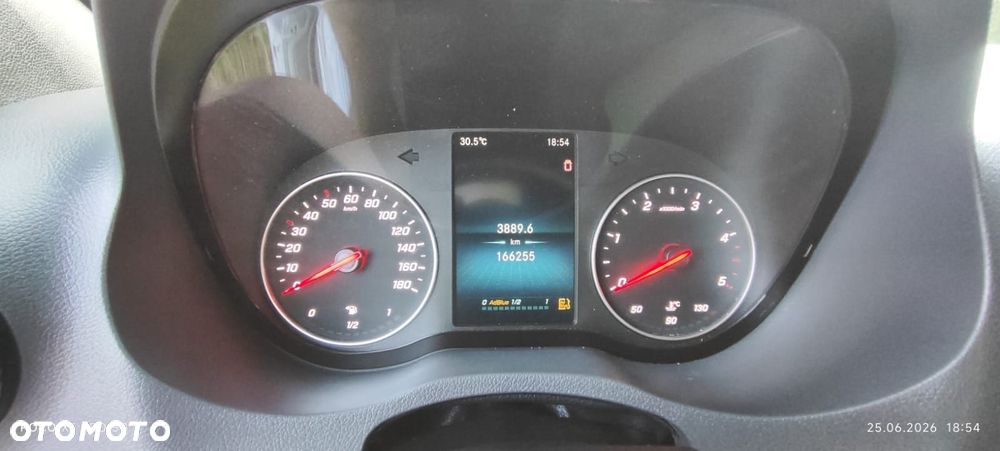 Mercedes-Benz Sprinter 907 3.0CDI 319 - 9