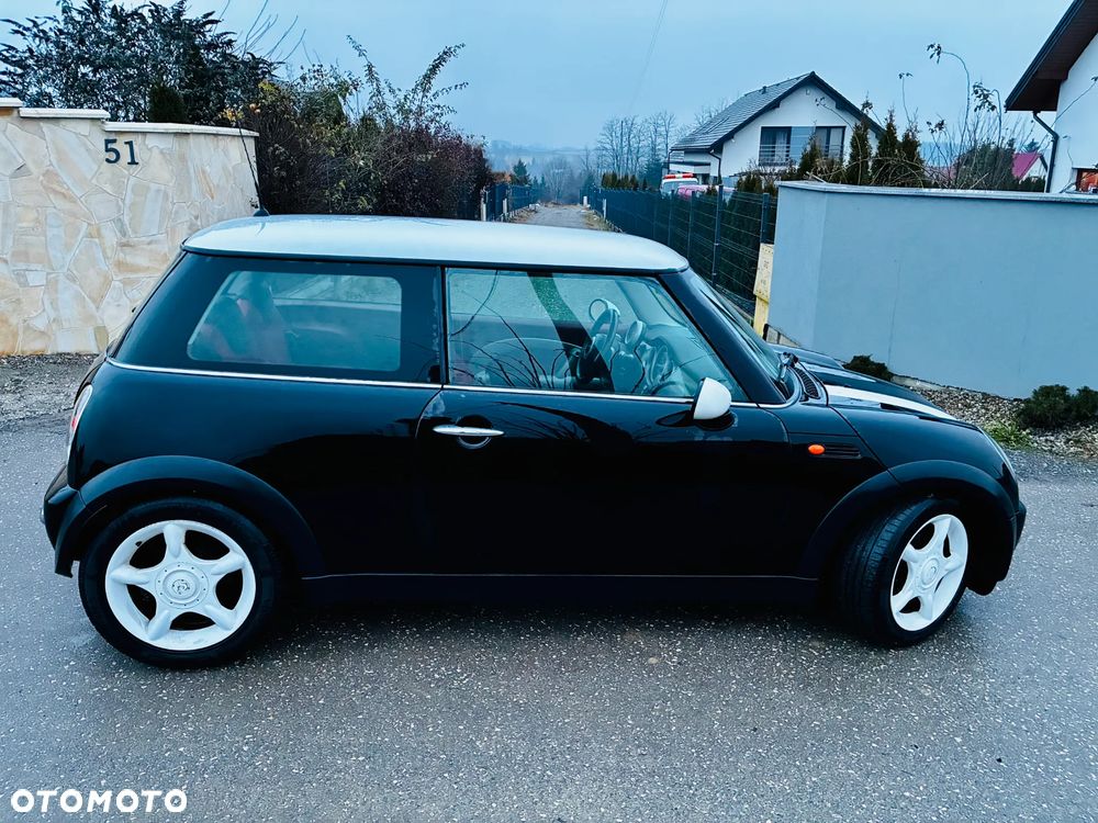MINI Cooper Seven - 6