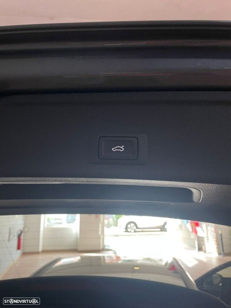 Audi A4 Avant 2.0 TDI S-line - 22