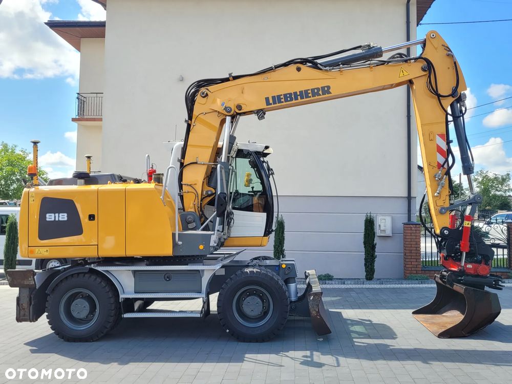 Liebherr A918 / ROTOTILT ze szczypcami / system niwelacji GPS 3D / - 2