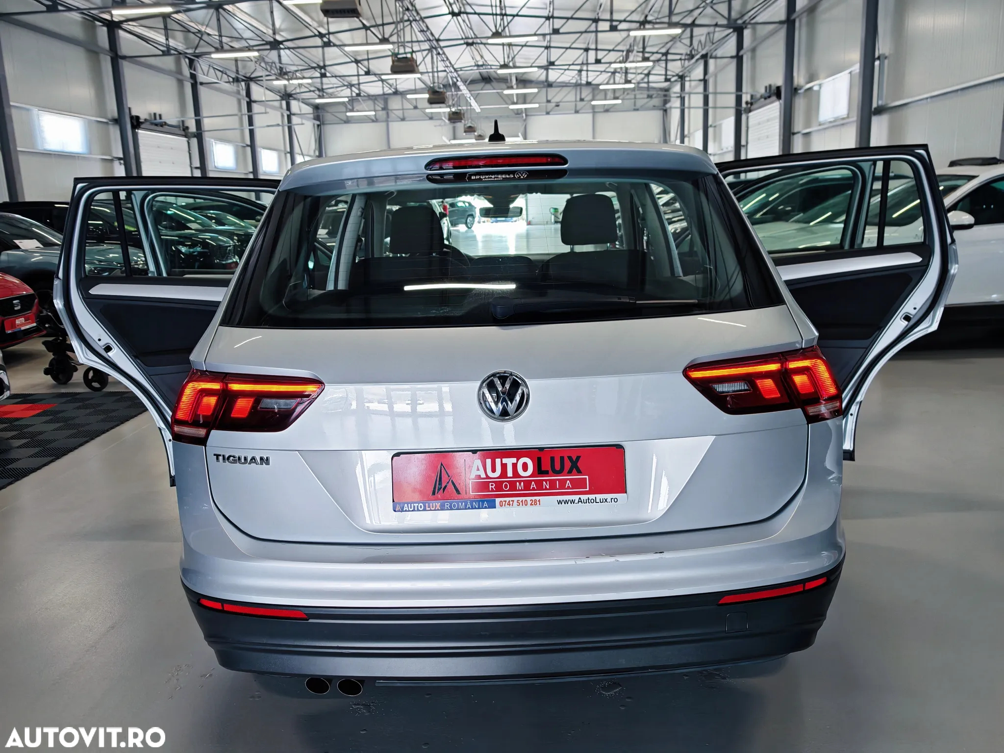 Volkswagen Tiguan - 28