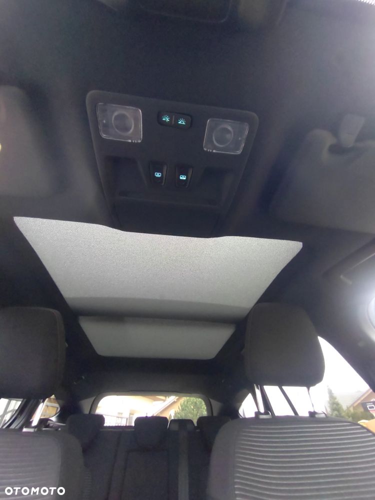 Ford Focus 1.0 EcoBoost mHEV ST-Line X - 16