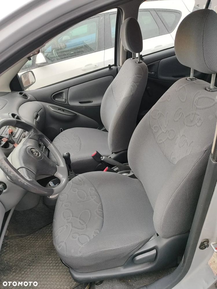 Toyota Yaris 1.3 Luna - 9