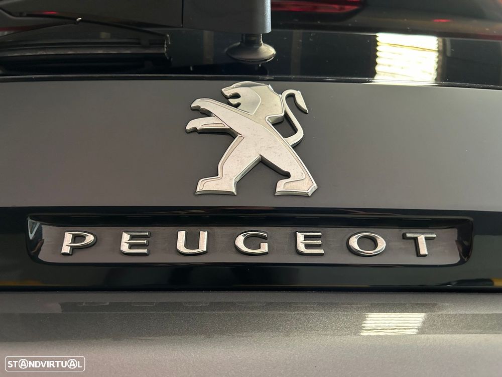 Peugeot 5008 1.5 BlueHDi Allure EAT8 - 13