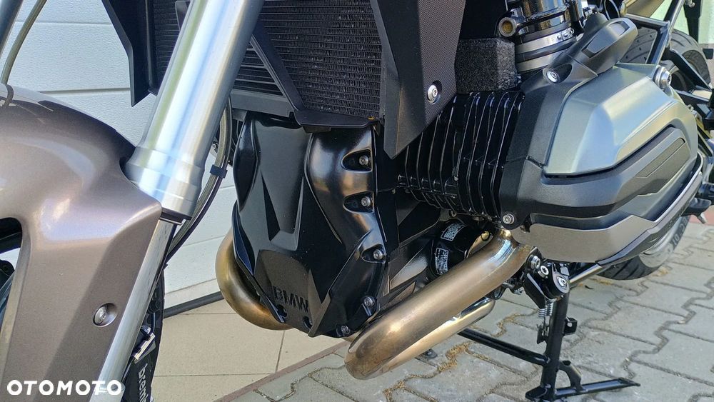 BMW R - 17