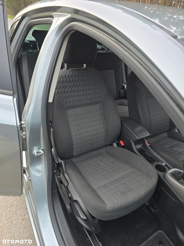 Opel Astra 1.4 Turbo Color Edition - 22