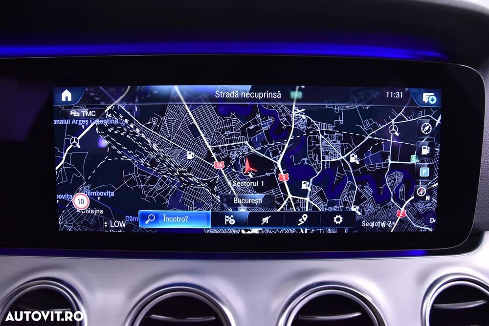 Mercedes-Benz E 300 de Aut. - 23