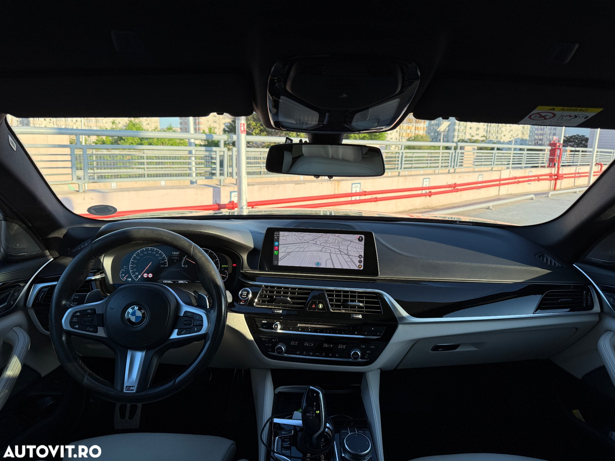 BMW Seria 5 530d xDrive AT - 12