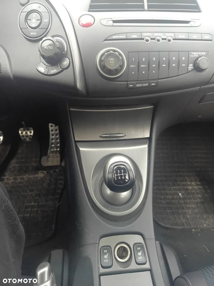 Honda Civic 1.8 Executive - 6