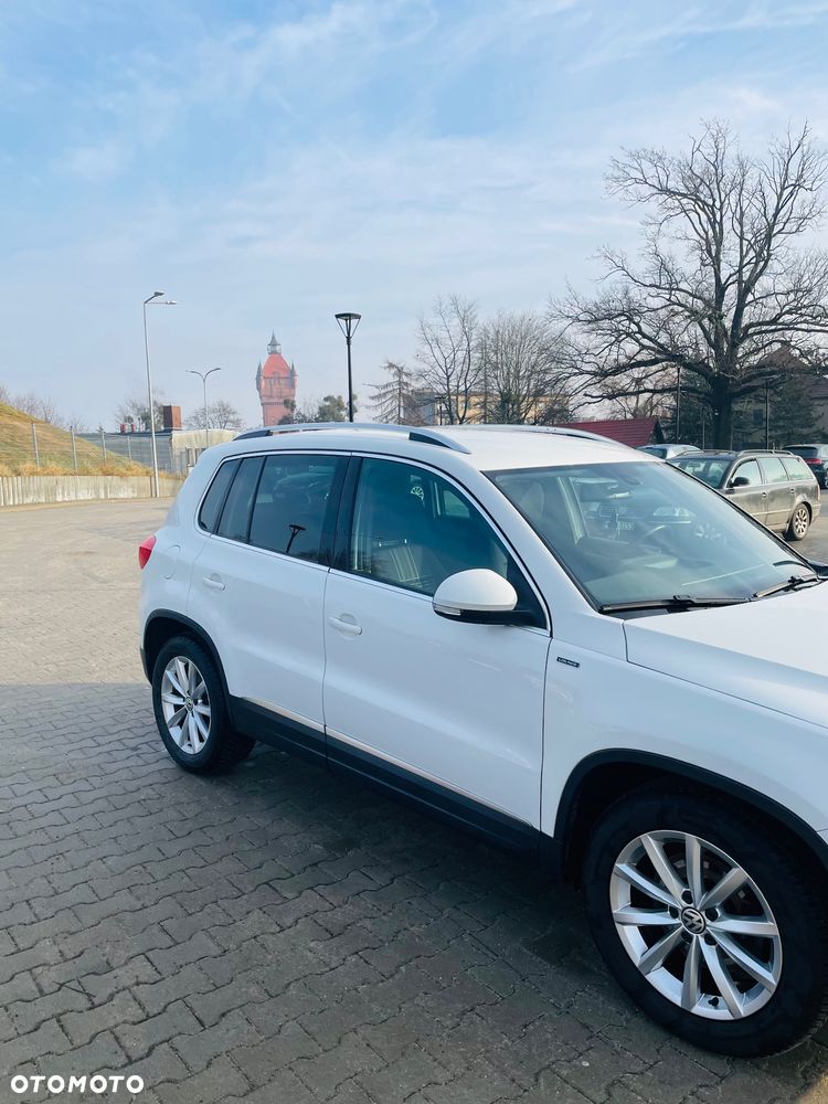 Volkswagen Tiguan 1.4 TSI BlueMotion Technology Lounge Sport & Style - 2