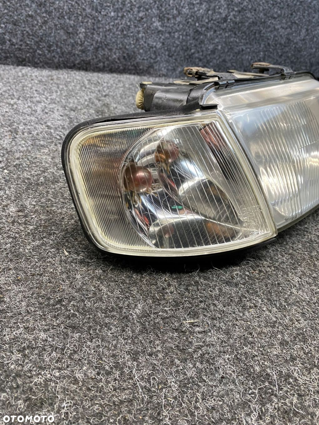 audi a3 8l lampa reflektor prawy przód prawa przednia - 2