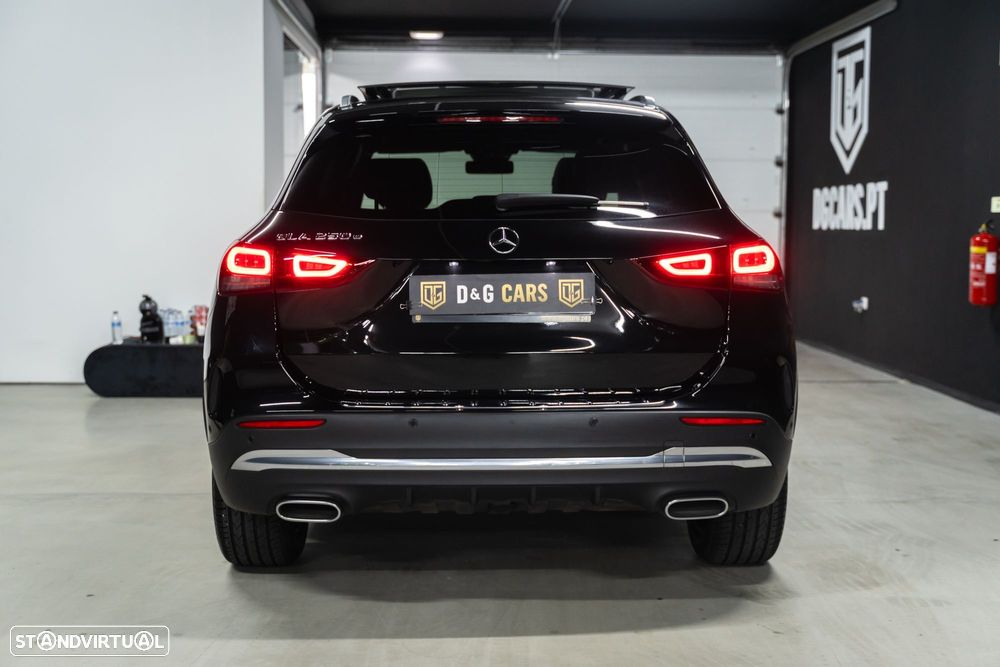 Mercedes-Benz GLA 250 e AMG Line - 2
