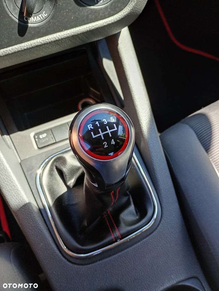 Volkswagen Golf 1.9 TDI GT Sport - 19