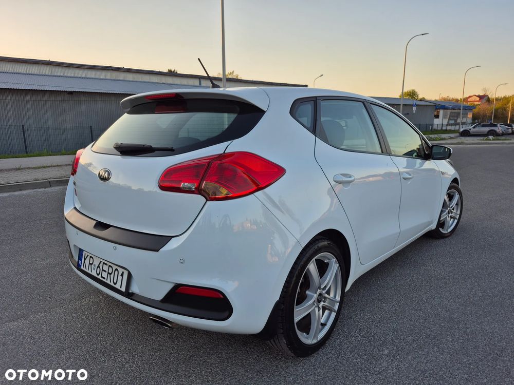 Kia Ceed 1.4 L - 3
