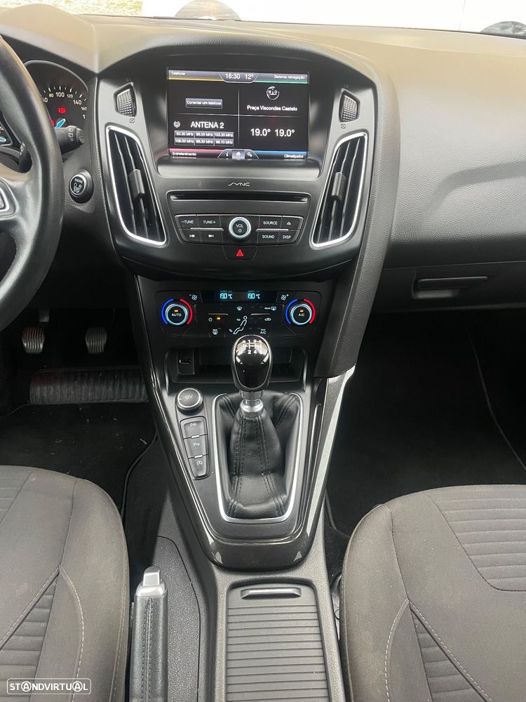 Ford Focus SW 1.5 TDCi Titanium - 17