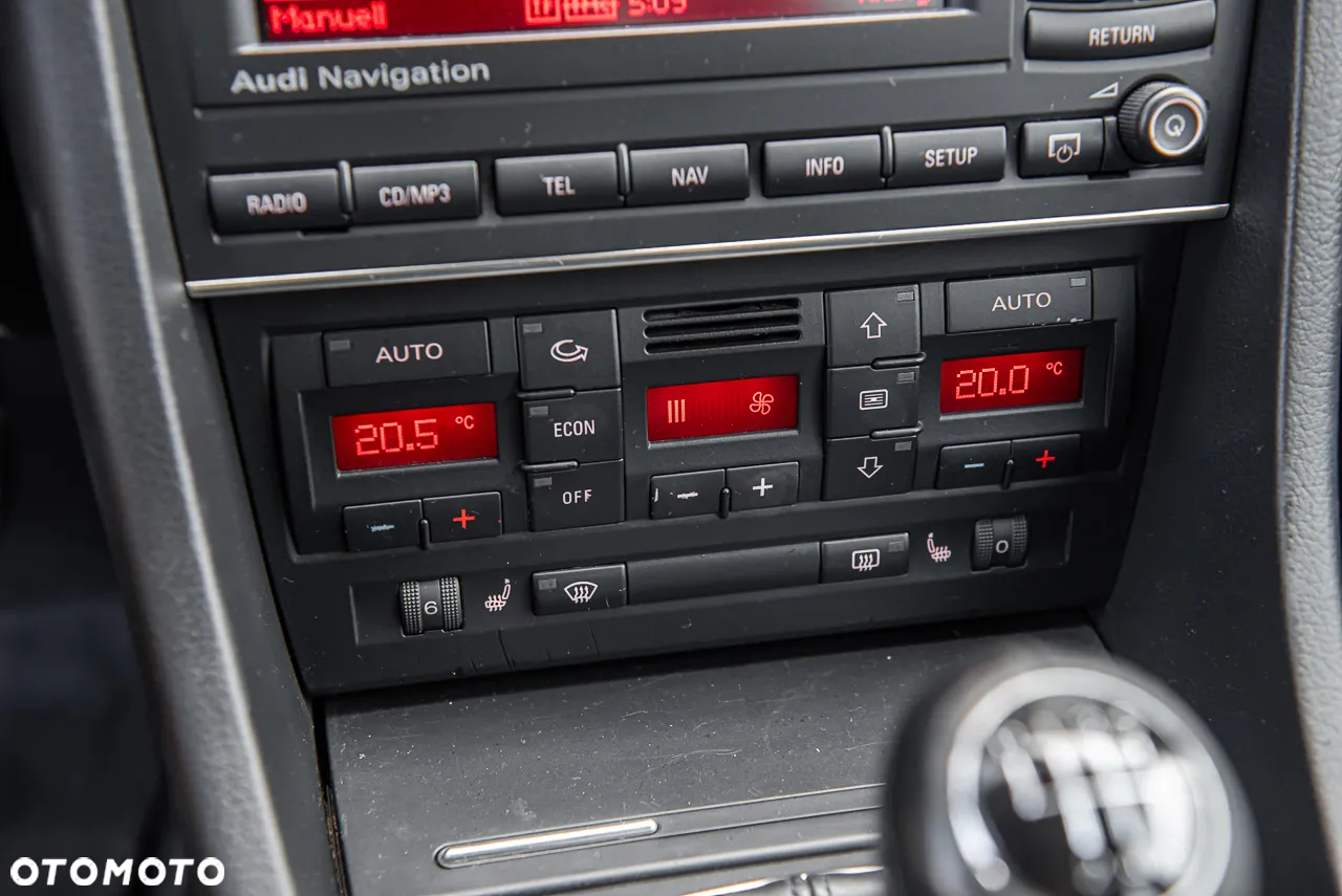Audi A4 Avant 1.8 T quattro - 21