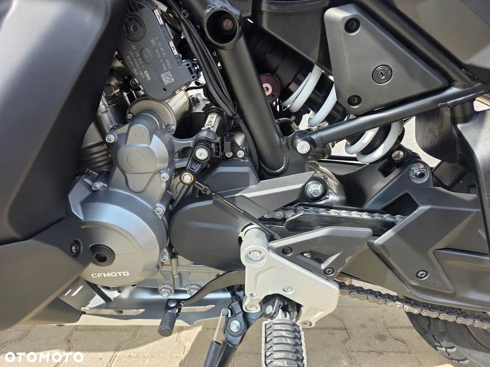 CFMoto 800MT-X - 11