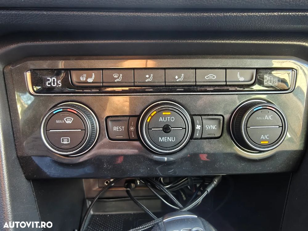 Volkswagen Tiguan 2.0 TDI DSG 4Mot Highline - 9