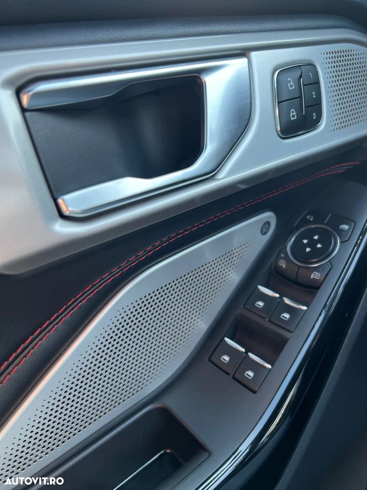 Ford Explorer 3.0 PHEV ST-Line - 10