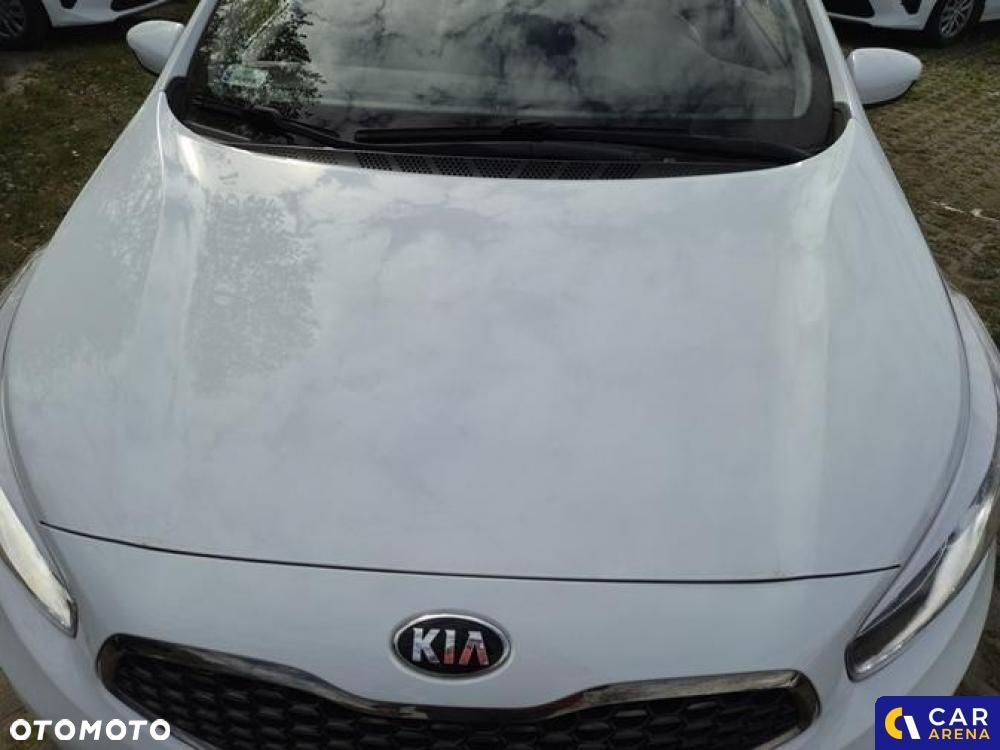 Kia Ceed - 27