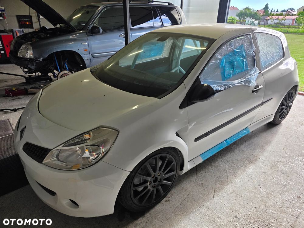 Renault Clio 2.0 16V Sport - 2