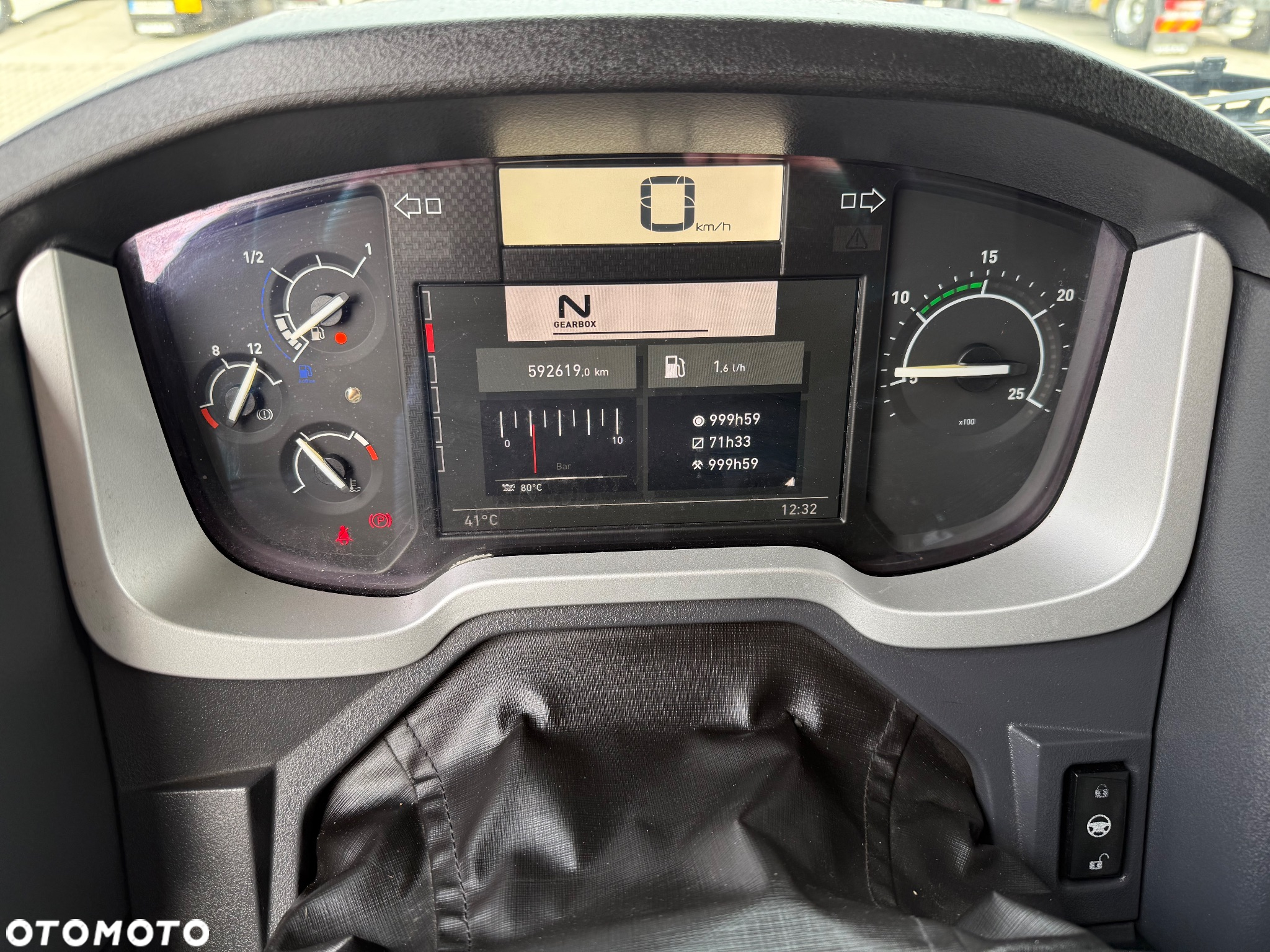 Renault T520 / HYDRAULIKA 2 OBWODY / 13L / BL. MOSTU / Z FRANCJI / STAN BDB / / / - 24