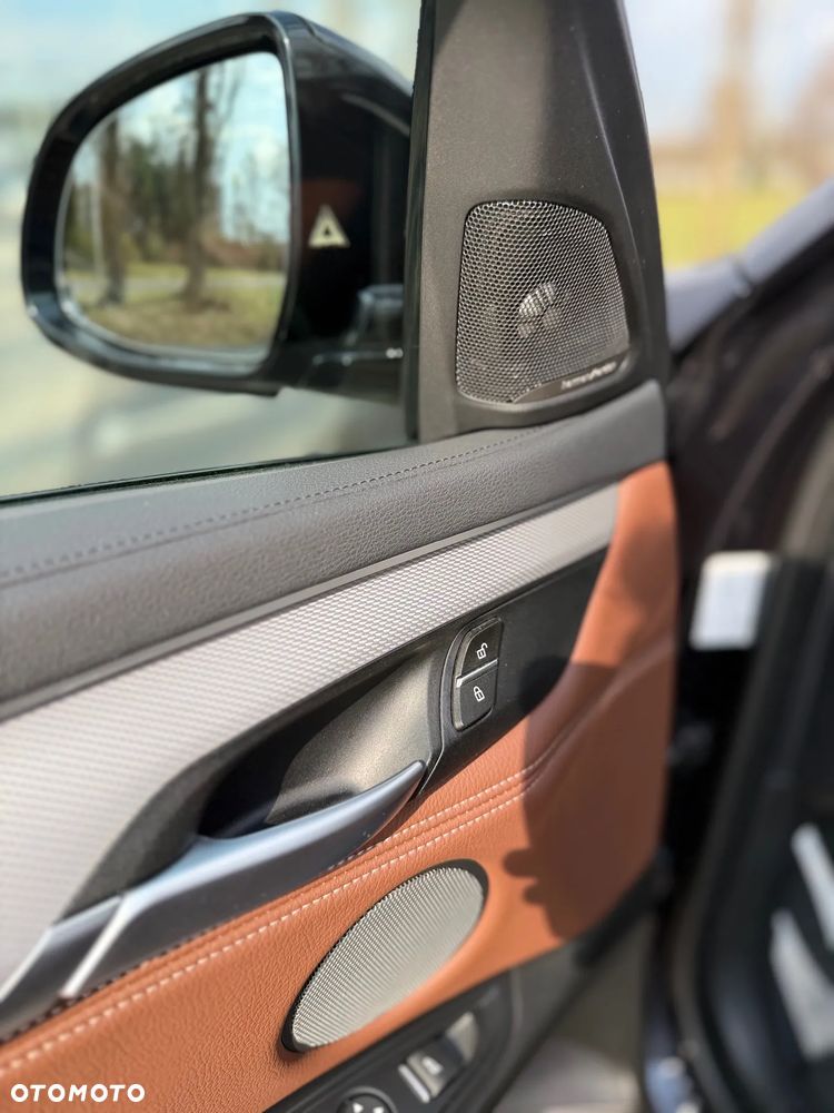 BMW X6 xDrive40d - 10