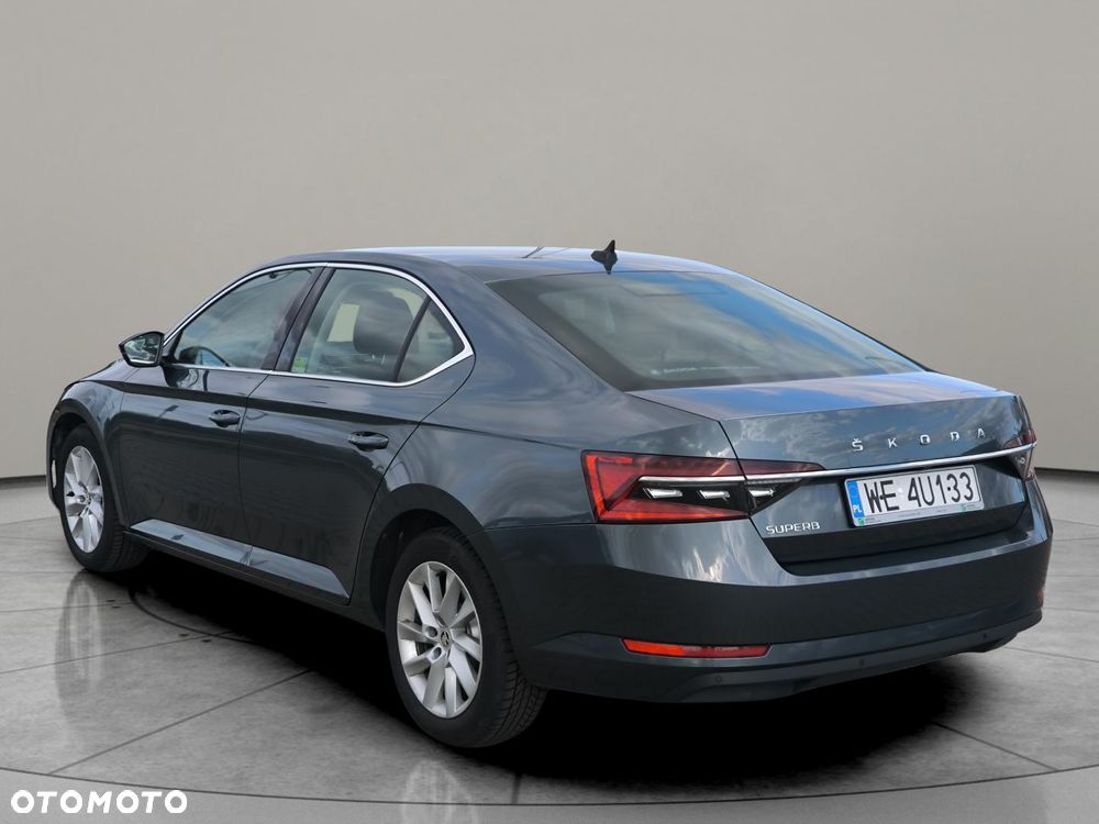Skoda Superb 2.0 TDI SCR Ambition DSG - 6
