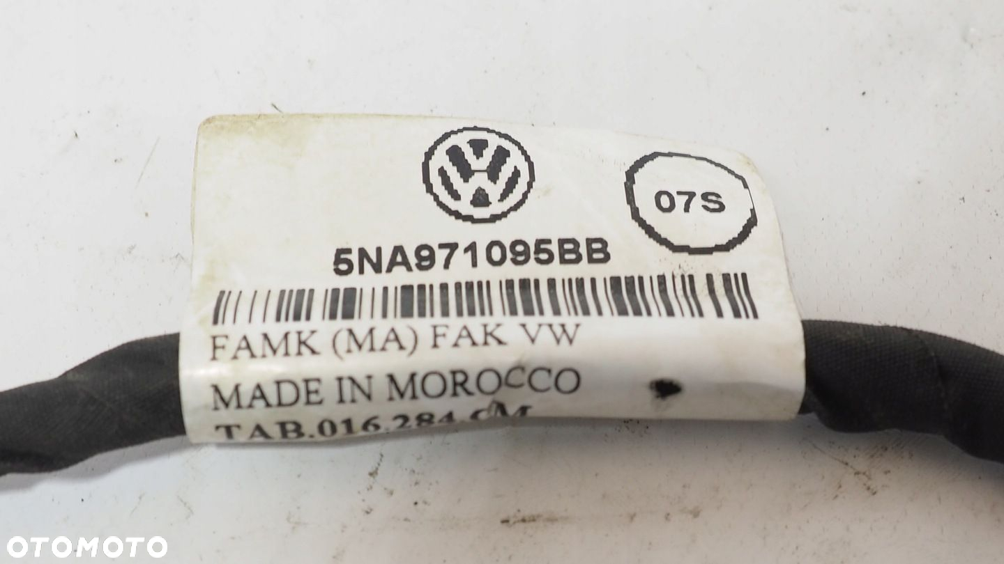 VW Tiguan II instalacja 4xPDC zderzaka przód 5NA971095BB - 6