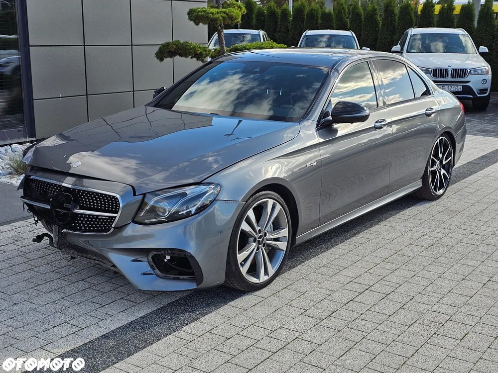 Mercedes-Benz Klasa E 43 AMG 4-Matic - 28