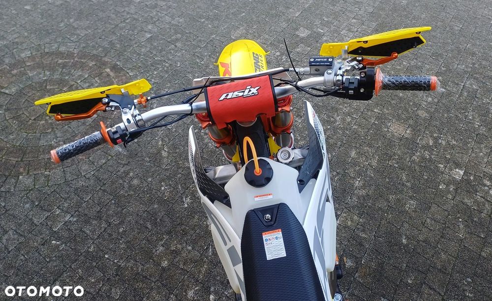 ASIX XR - 18