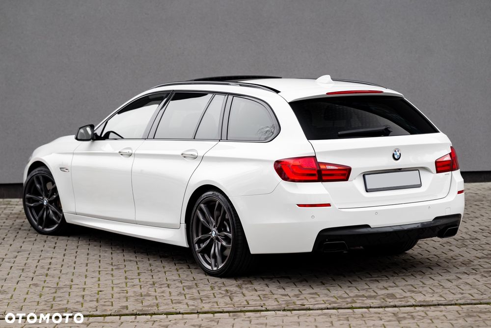 BMW Seria 5 M550d xDrive - 14
