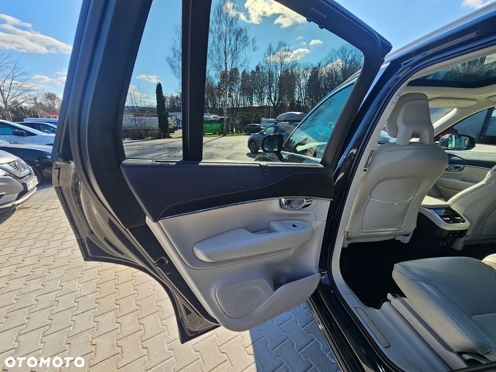Volvo XC 90 B5 D AWD Inscription 7os - 27