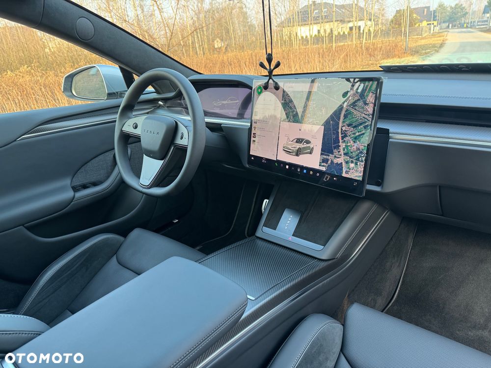 Tesla Model S - 28
