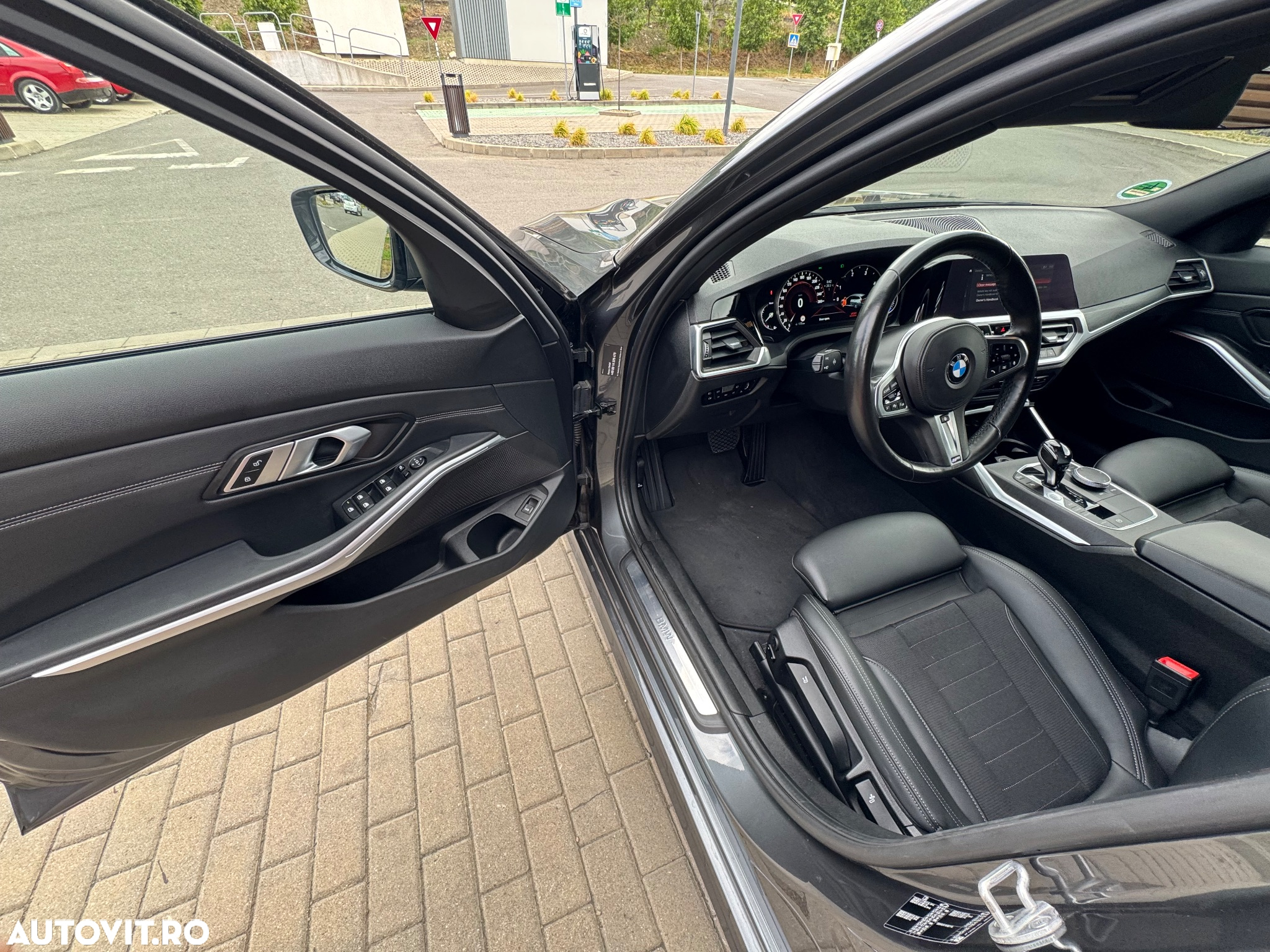 BMW Seria 3 320d AT MHEV - 10