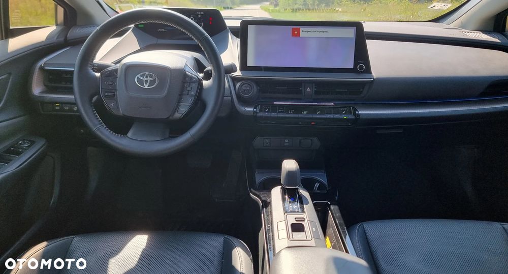 Toyota Prius Hybrid Advanced - 13