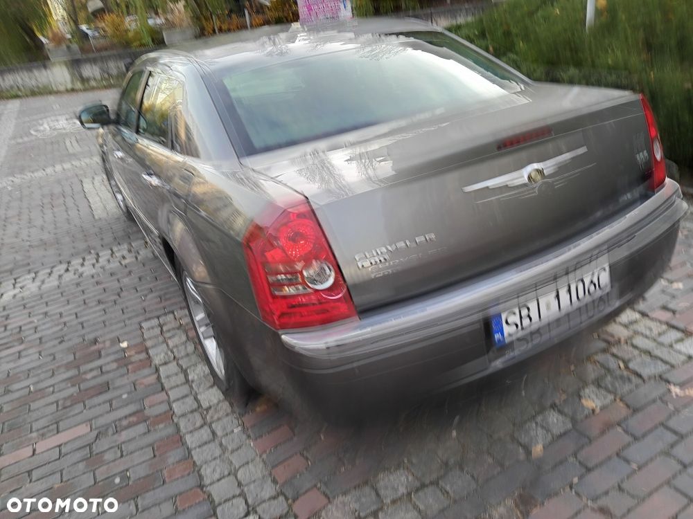 Chrysler 300C - 5